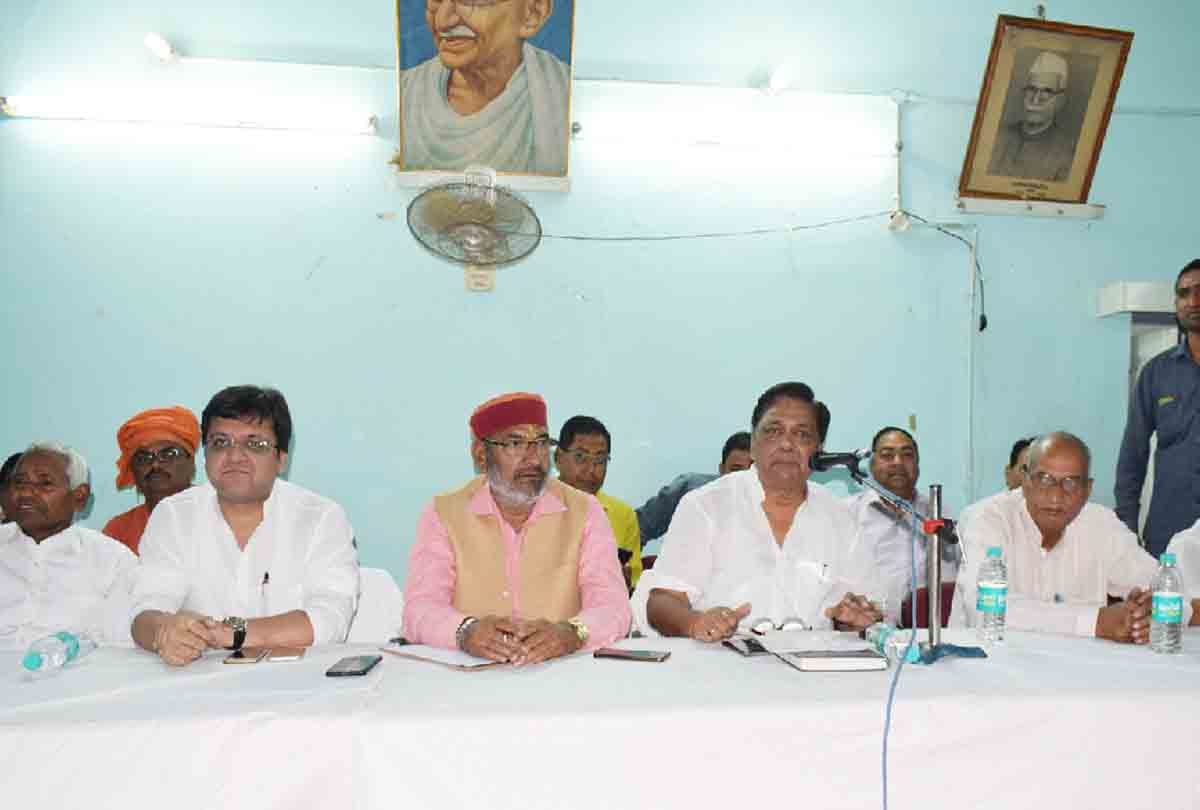 BJP district President said this about Naresh Agrawal