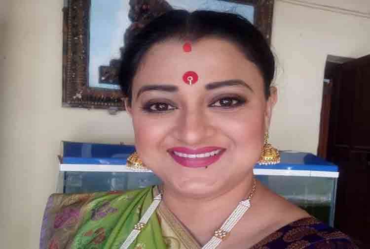 actress usasi misra said that people want to tear my clothes while stage performance