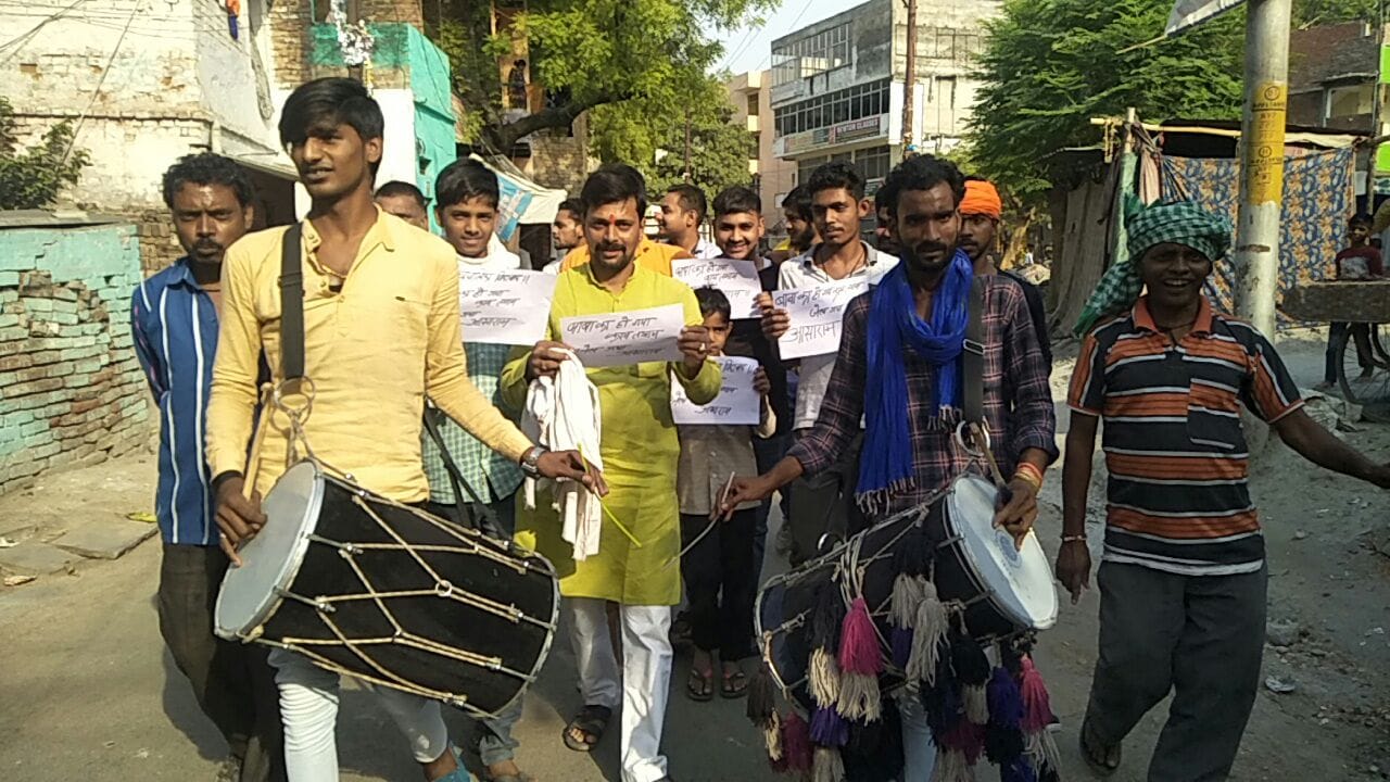 Heavy celebration in varanasi after asaram case judgement  