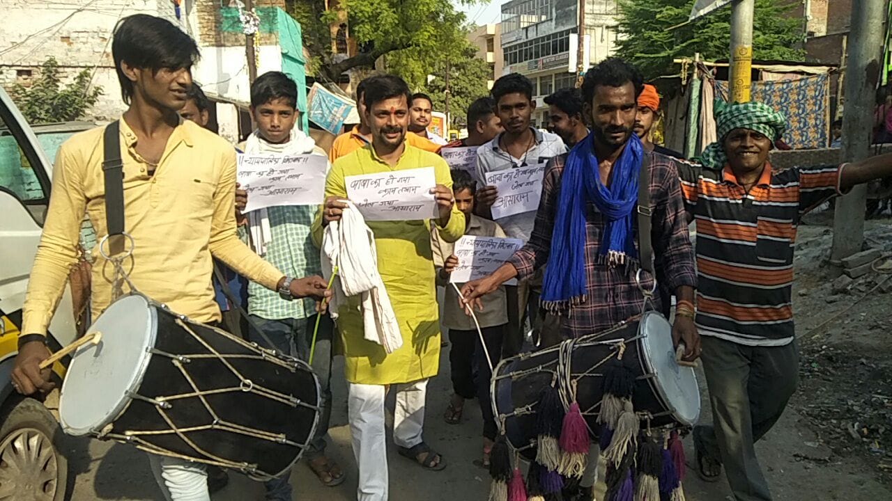 Heavy celebration in varanasi after asaram case judgement  