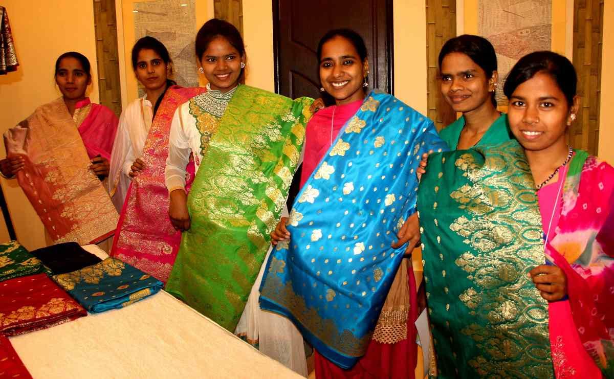 Weaver daughters carry on her family inheritance