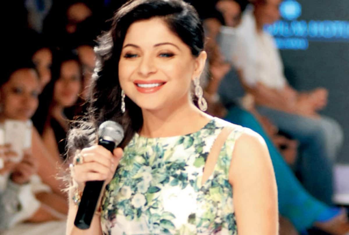 fir against baby doll singer kanika kapoor