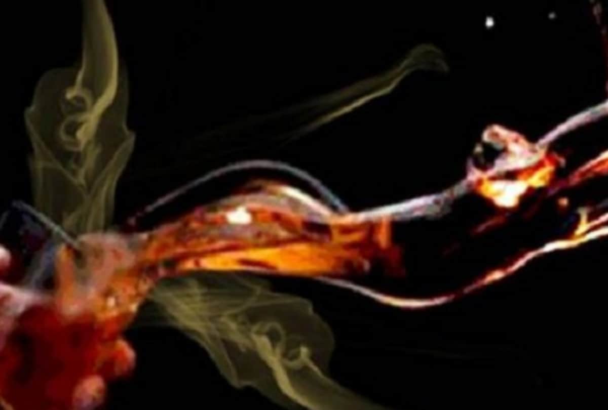 shopkeeper throws acid on 7 year old nboy as he was shouting outside his shop in delhi