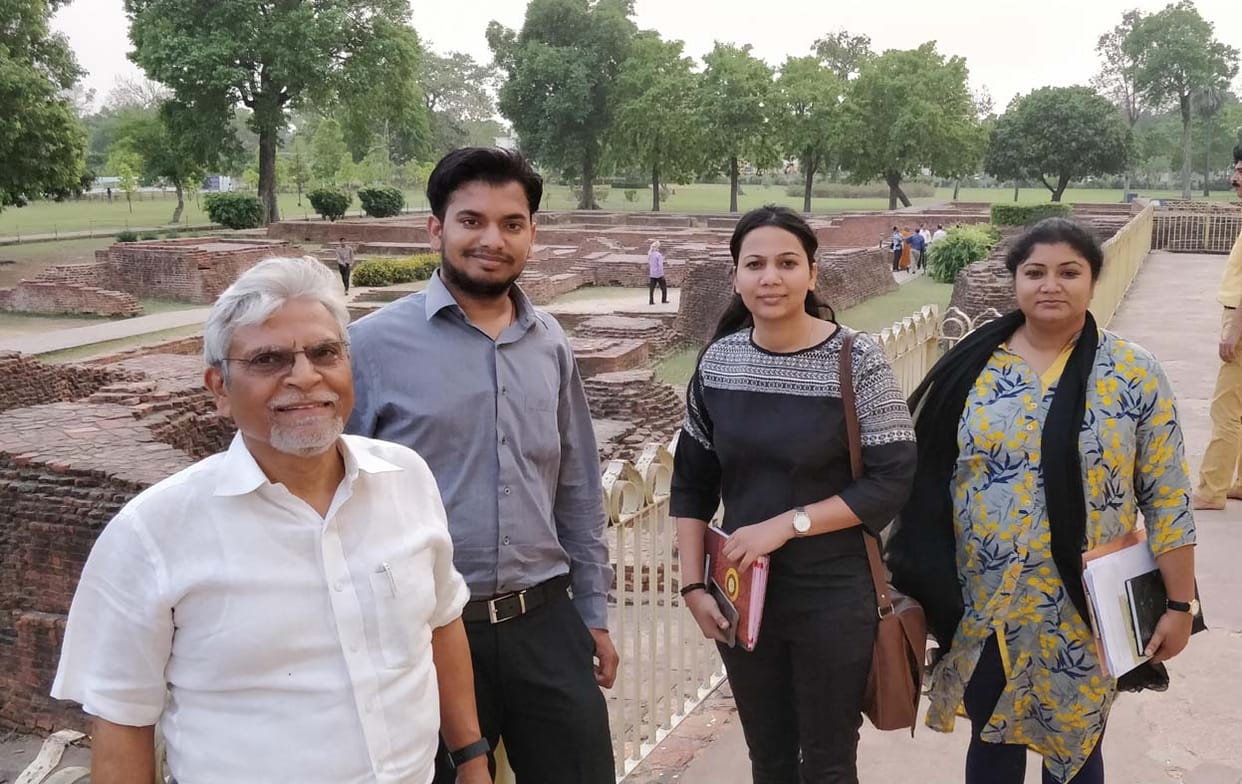 जेई से बच्चों की मौत के बाद सीएमओ कार्यालय का लगा रहे चक्कर       