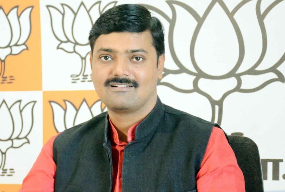 BJP spokesperson's attack on Akhilesh - said, why are you so confused with Abbajan