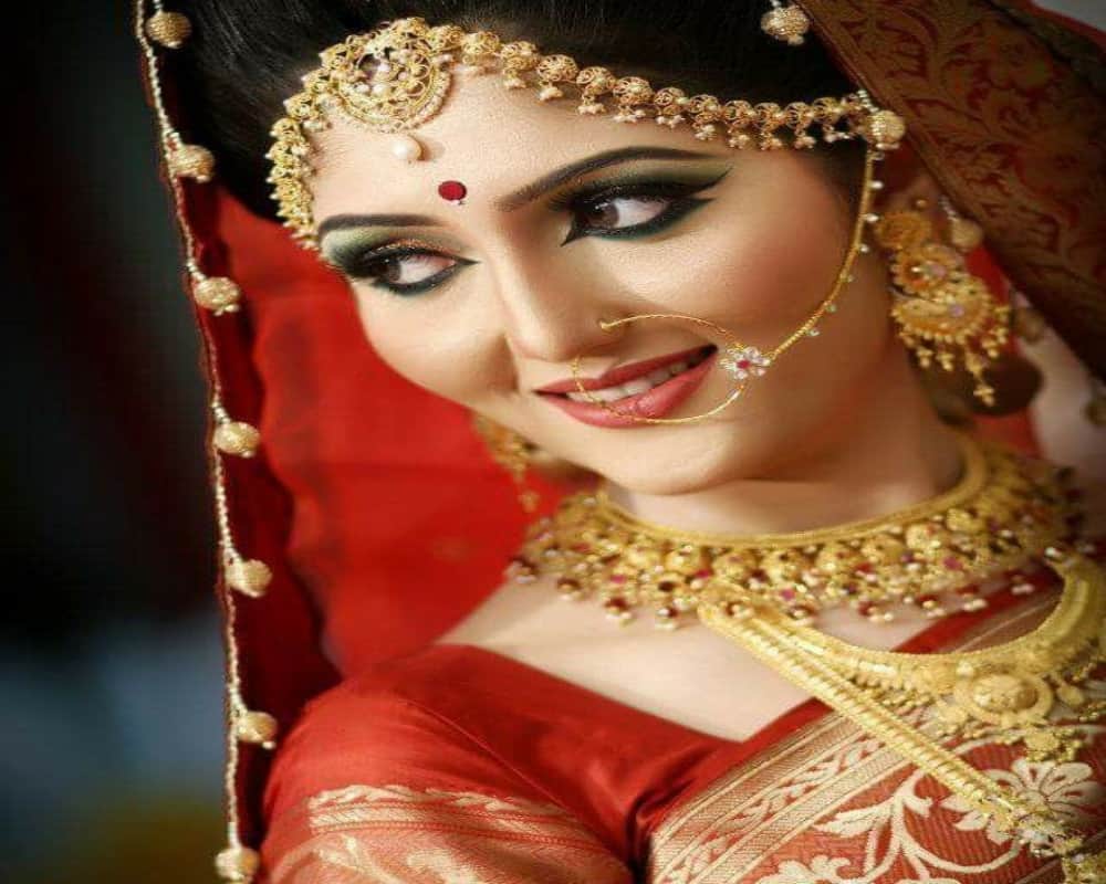 Karwa Chauth 2018: promises to your wife will make her festival memorable