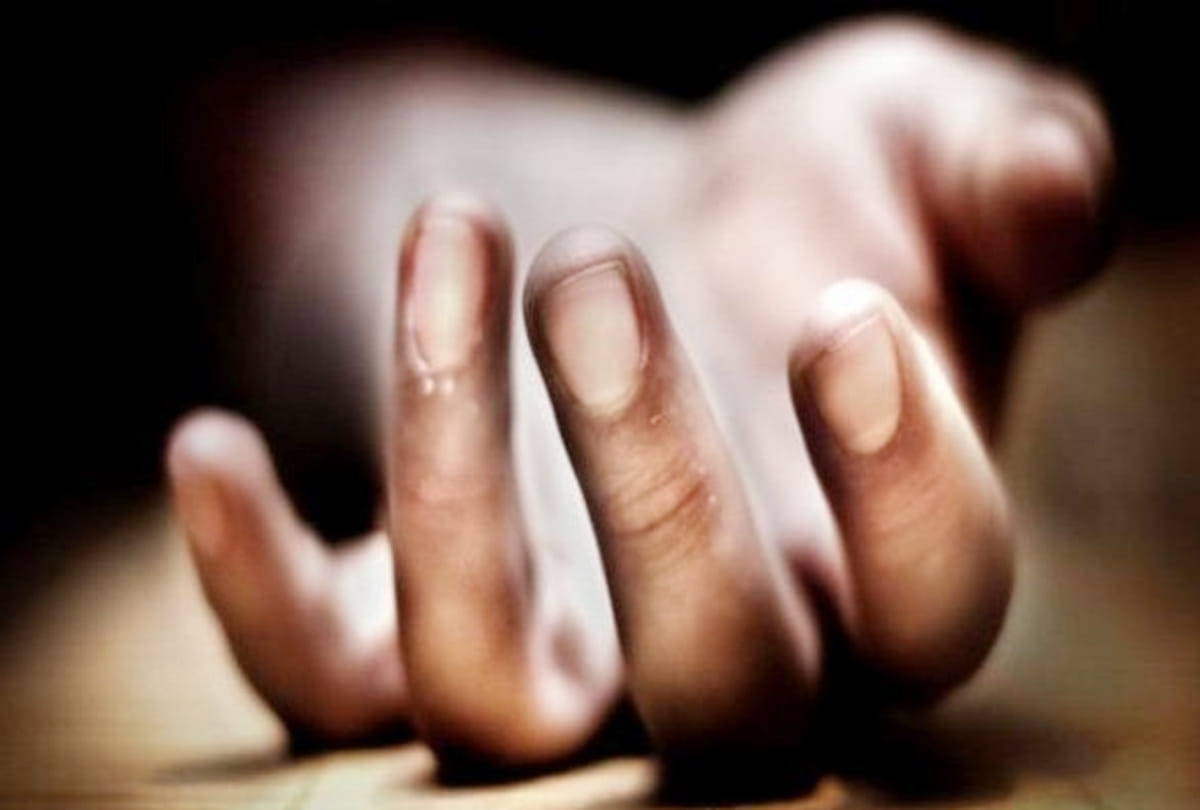 mother commits suicide in son's grief 