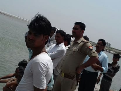 two people drowned in the ganga in kasganj