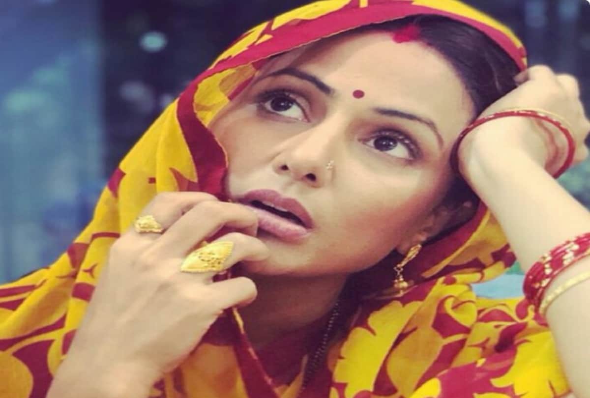 Bigg Boss ex contestant Hina Khan and Luv Tyagi reveals relationship secret on social media 