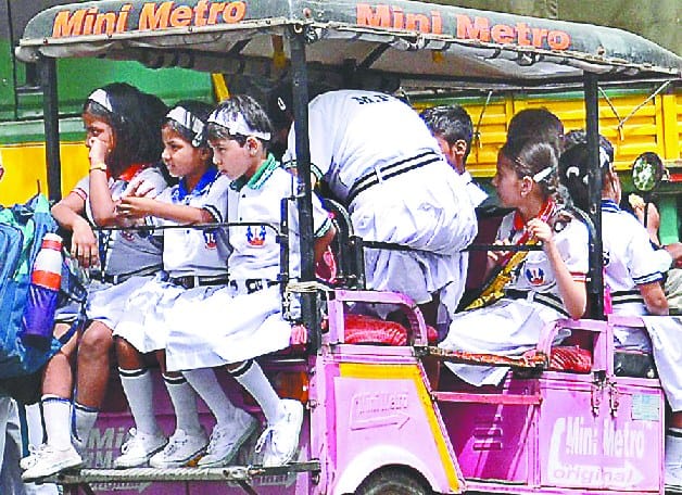 jokhim me maasoomo ka safar
