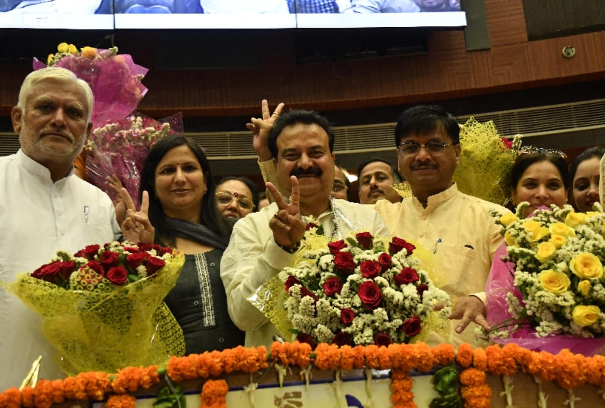 sdmc mayor narendra chawla gave controversial statement about cleanliness