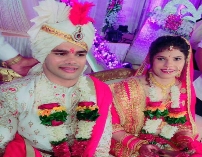 wrestler narsingh yadav got married with shilpi sheoran reception in varanasi