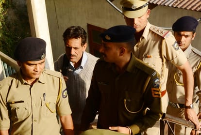 Teacher Beaten up by public for molesting govt school girl in shimla