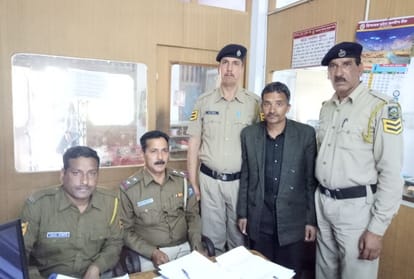 Fake currency worth one lakh rupee seized in 2000 rupee notes one arrested in mandi