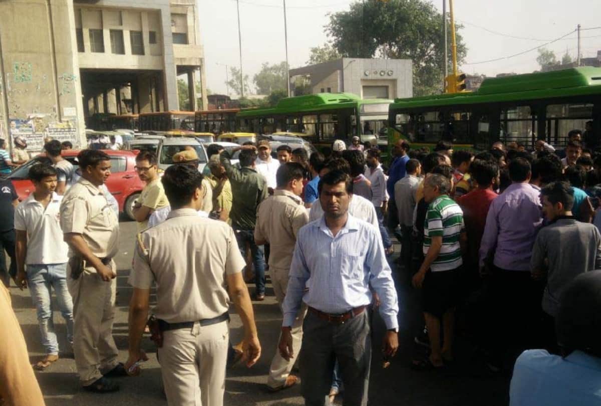 school van driver of delhi who did accident of 18 children was drunk at time of accident