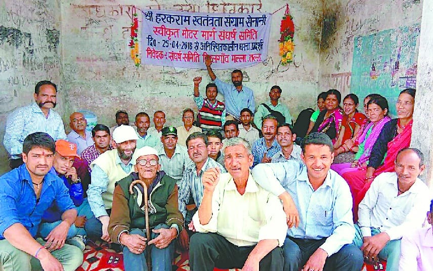 On the road construction, the villagers are on the verge of collapse
