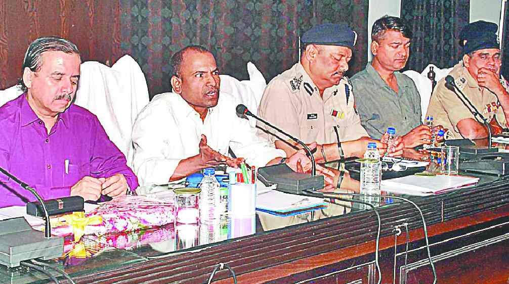 'Do not come under the influence of any party or leader'