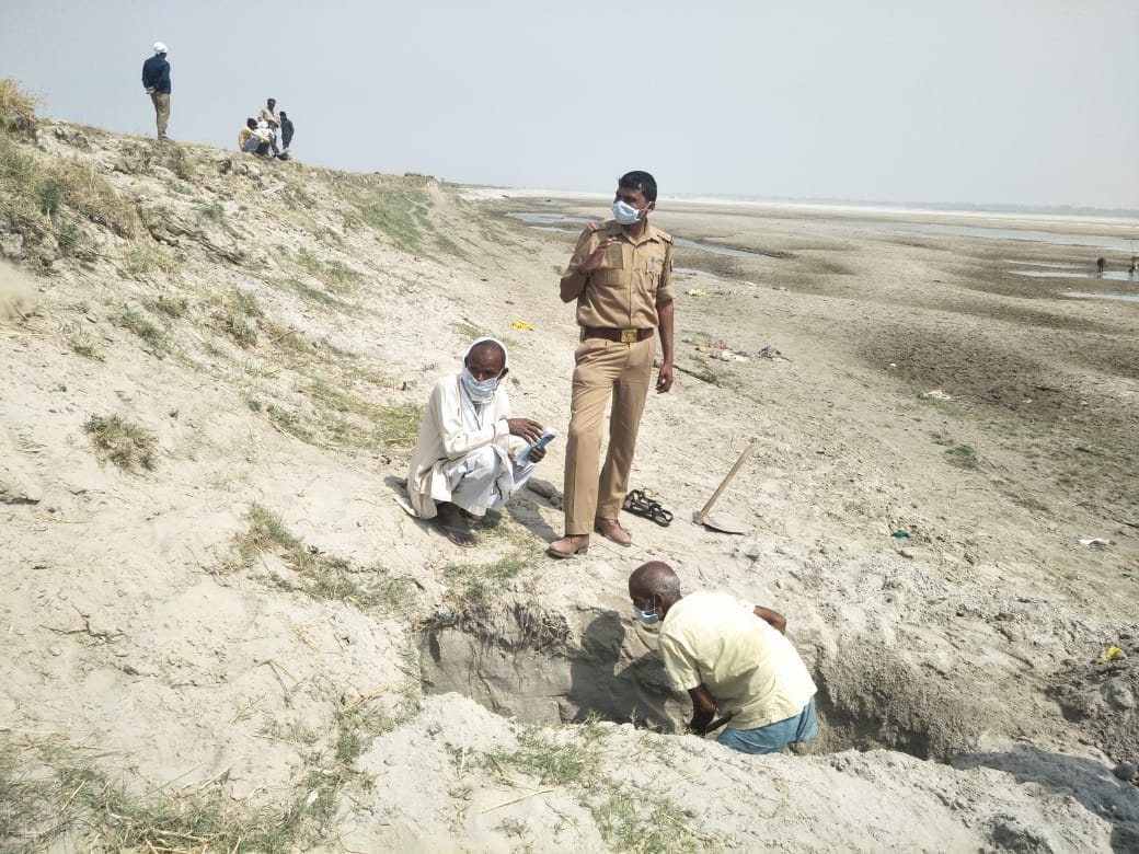 dead body recovered from grave