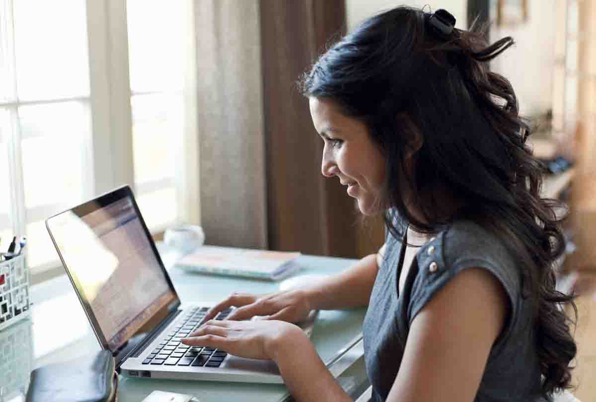 beware of making girl friend on facebook