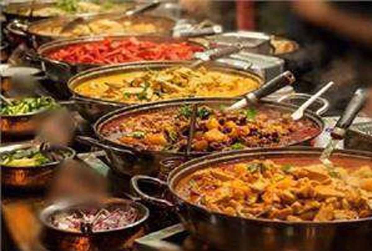 thirty two people sick of eating wedding dinner