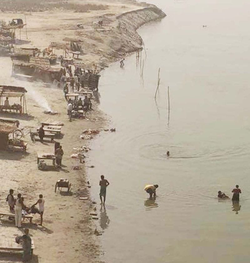 घाटों को पक्का करने की मांग पर मौन है सरकार