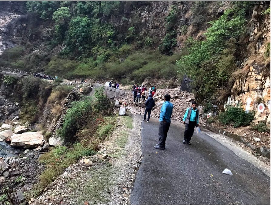Two killed during Landslide after heavy rain in uttarkashi Gangotri Highway