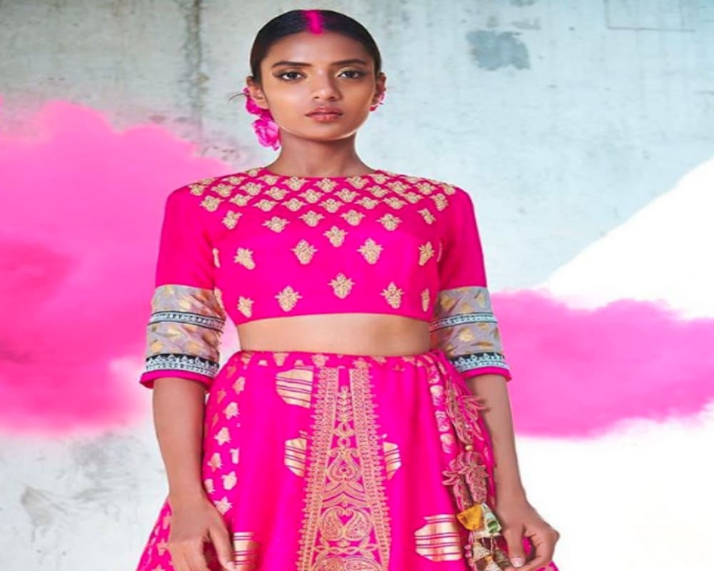 shahid kapoor friend and famous fashion designer masaba gupta new collection based on sindoor