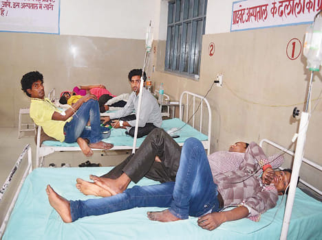 Food Poisoning to 32 Baraments at Dinner