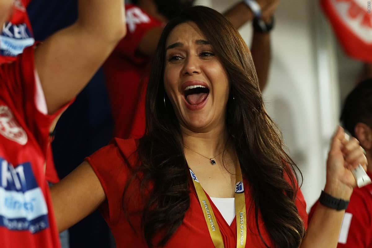 preity zinta regrets for not having ms dhoni in her team in any ipl season