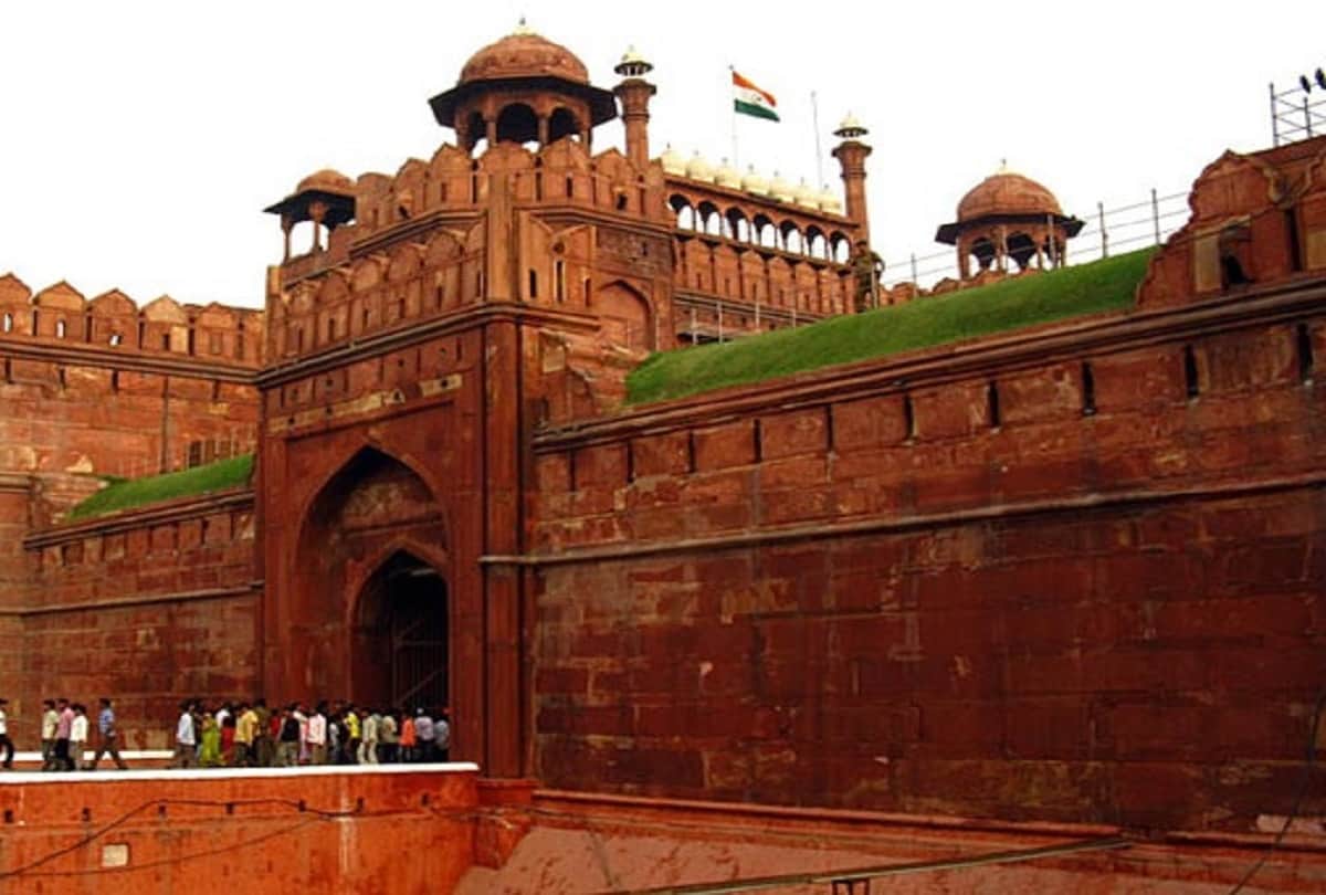 Weight of Red Fort is reduced by 2.5 million kg, know why and how this incident happened
