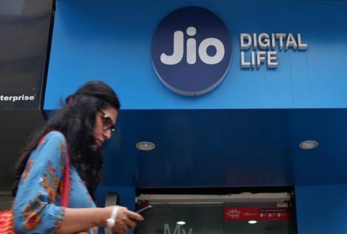 Reliance Extended Jio Diwali Offer 2019 Users Purchase JioPhone At Cheap Cost Know About It
