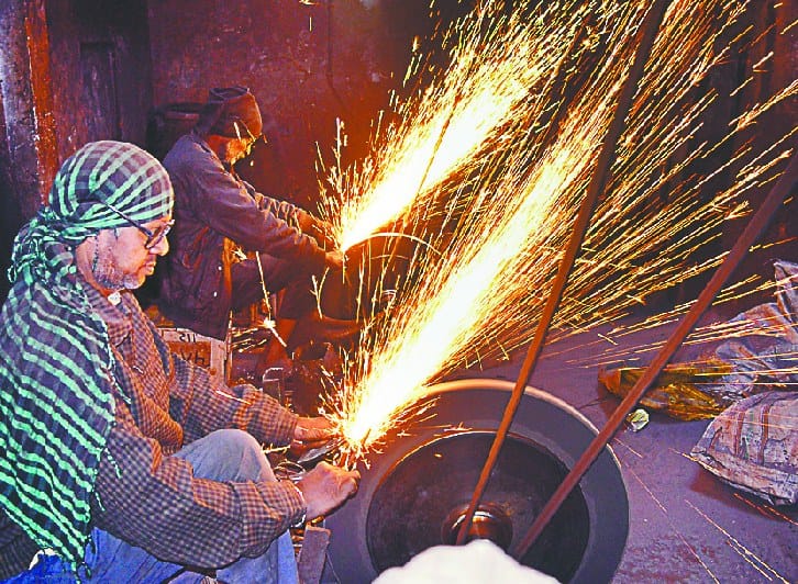 kaichi ka kaarobaar kar raha sehat par vaar