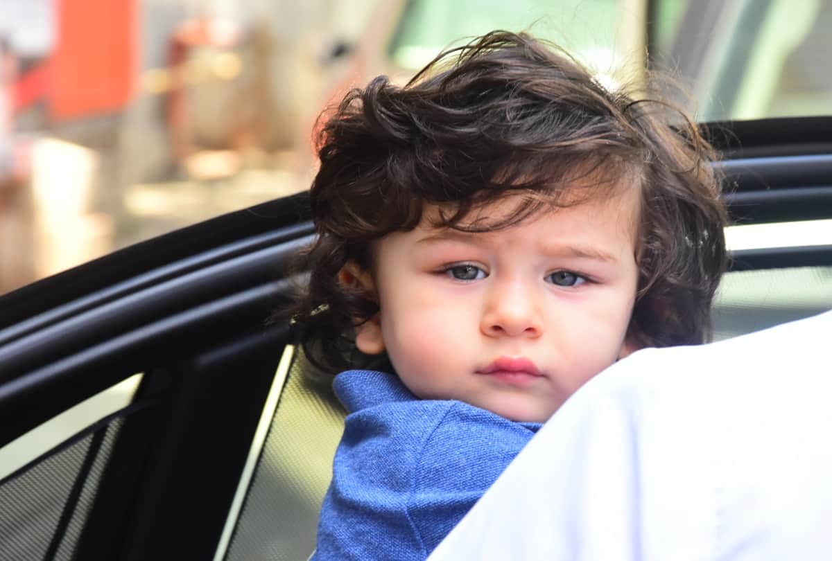 latest picture of Kareena Kapoor Khan son Taimur