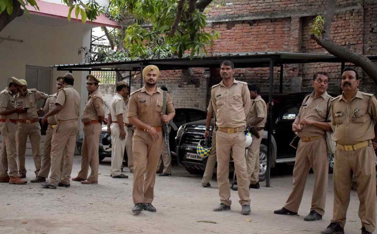 Assistant professor suicide in Varanasi