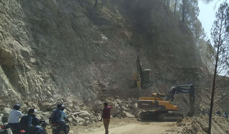 Laws are being kept in safe custody during road cutting