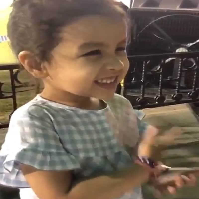IPL 2018: MS Dhoni back to father duty after superb innings against RCB, watch video