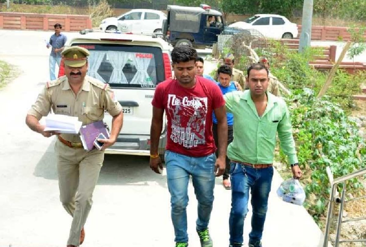 grandson of dacoit malkhan singh arrested in chain snatching 