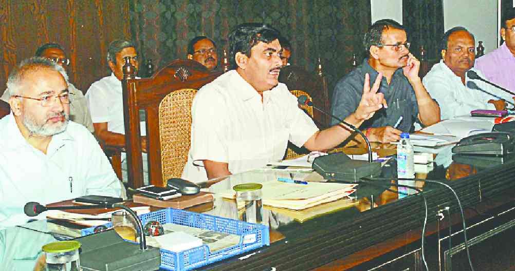 Duty will not look pregnant for women