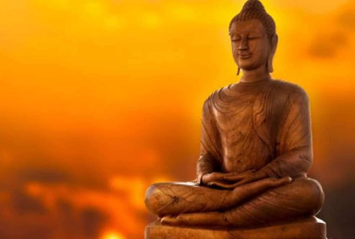 Keeping the statue of Lord Buddha at these places in the house gives mental peace and happiness prosperity