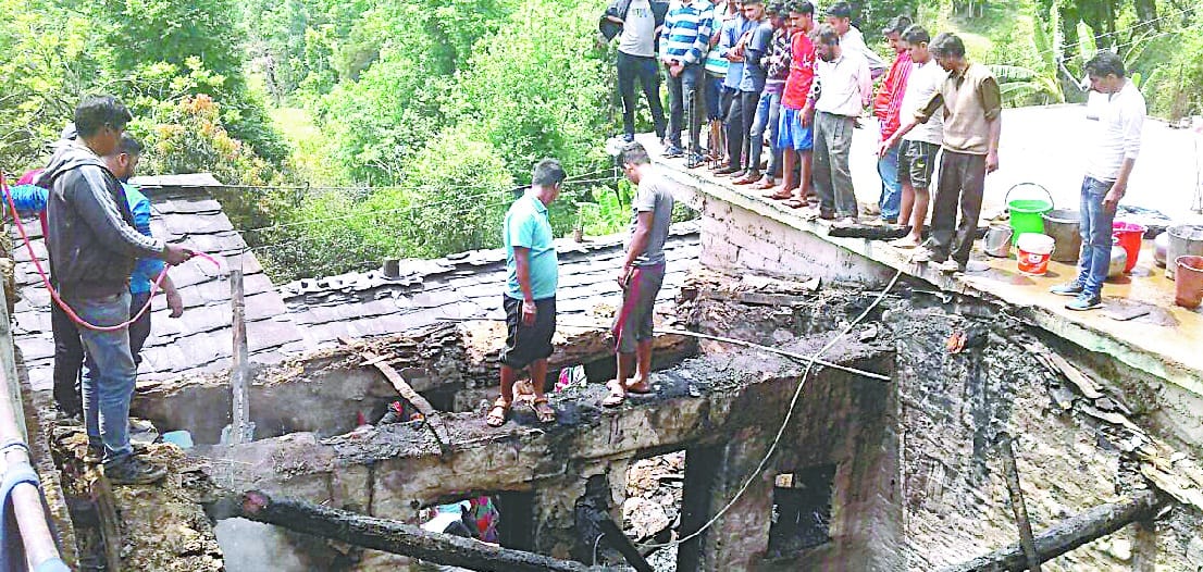 Two-storeyed house of elderly burnt in fire