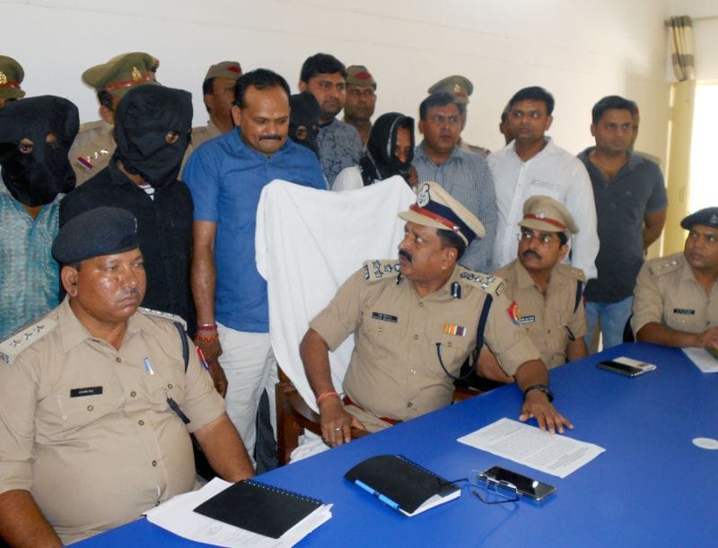 रंजिश निकालने को भाड़े के हत्यारों से कराई बच्चों की हत्या