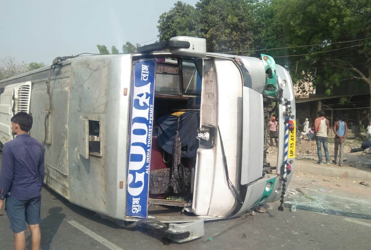 bus met with an accident in faizabad
