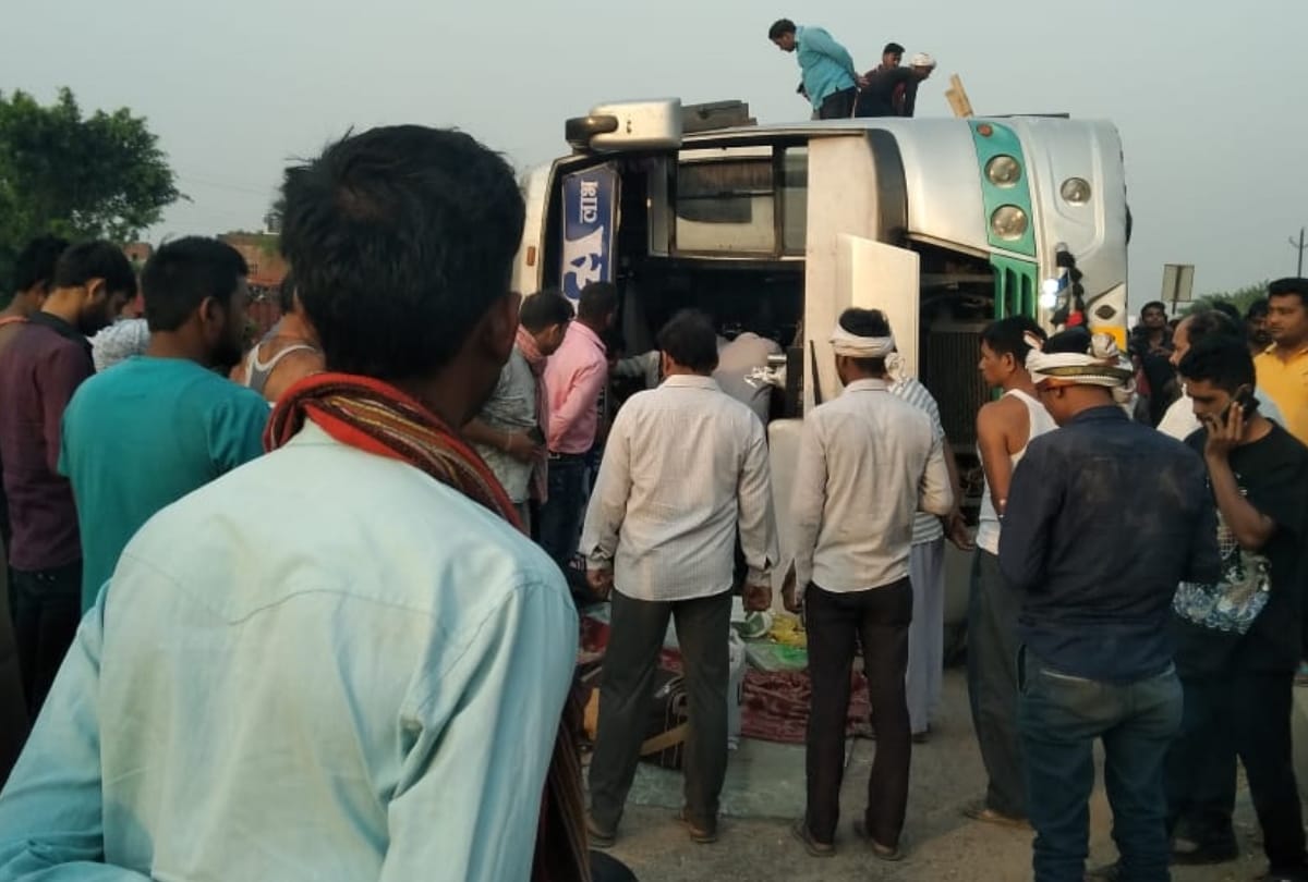 bus met with an accident in faizabad