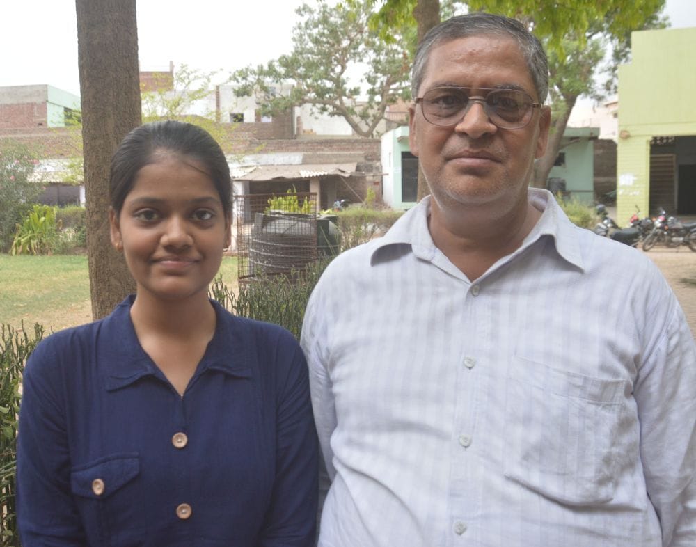इंजीनियर बनना चाहती है मथुरा की टॉपर अमीषा