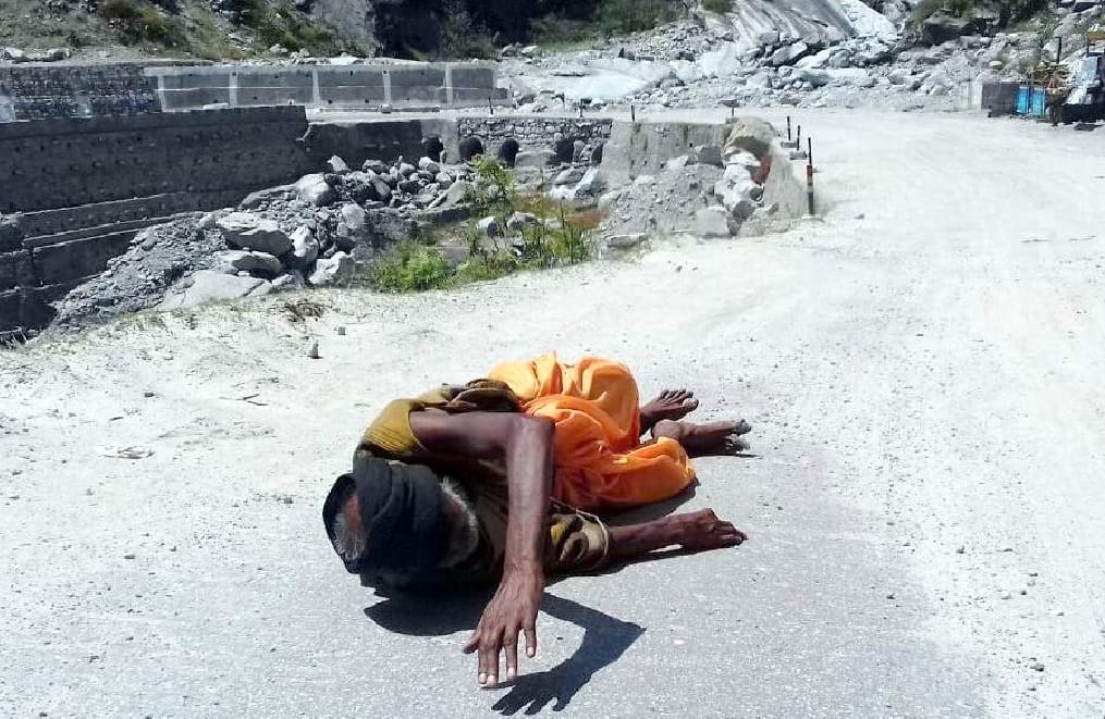badrinath dham yatra unique devotee 