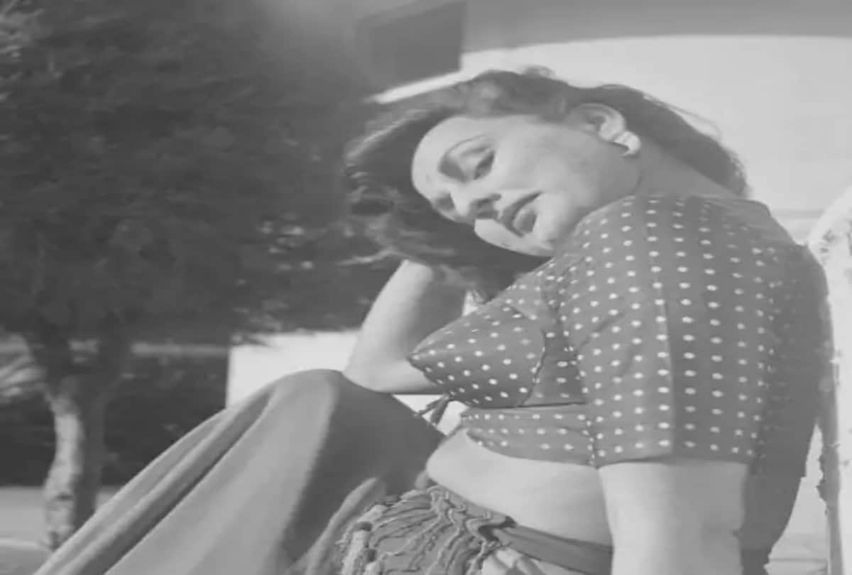 begum para 50's bold photoshoot gone viral