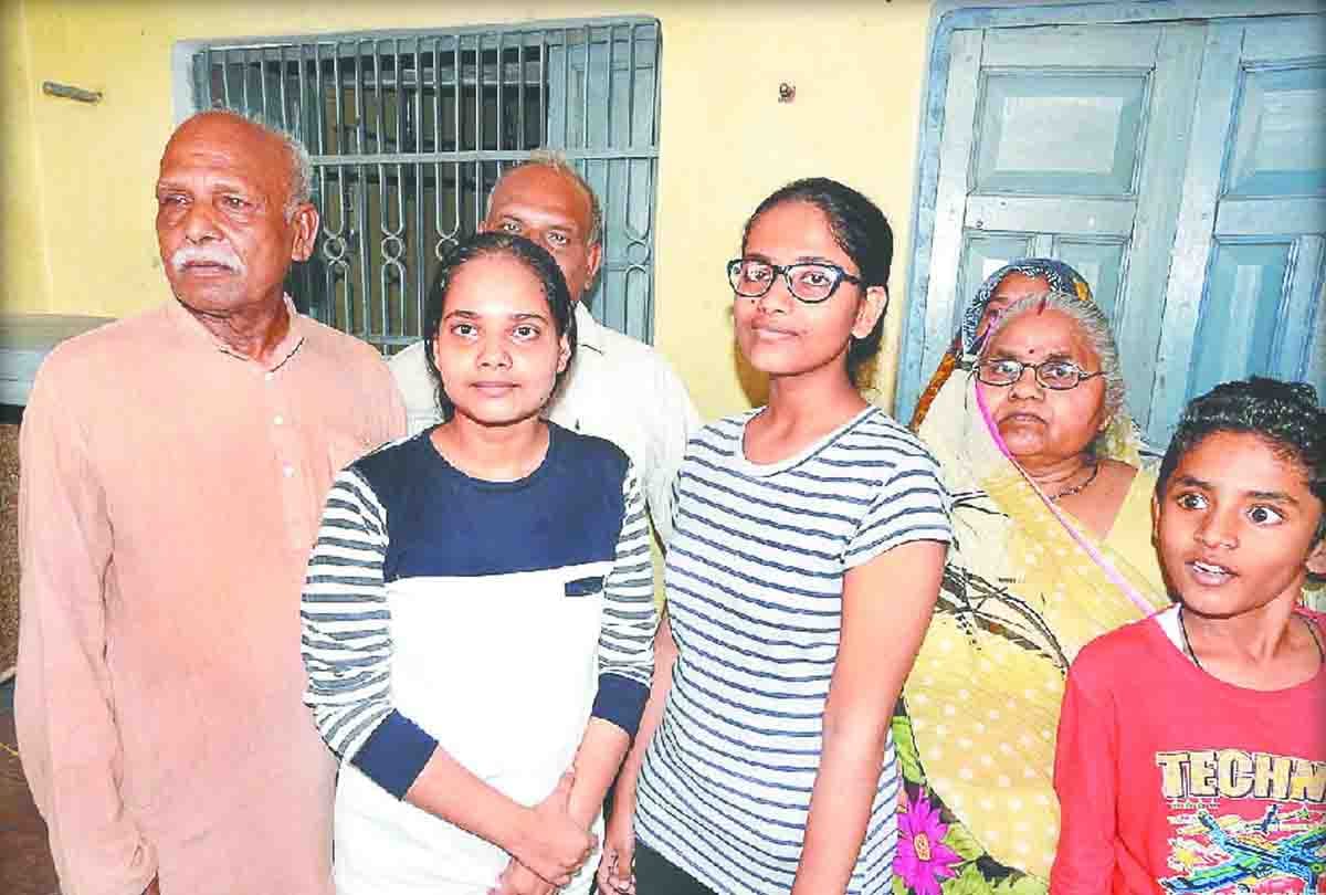 in up board result 2018 two sisters increased family values