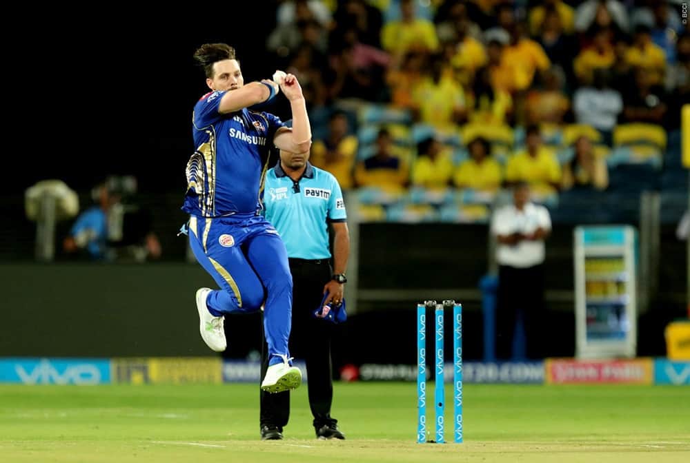 kings eleven punjab vs mumbai indians last over suspense of batting side