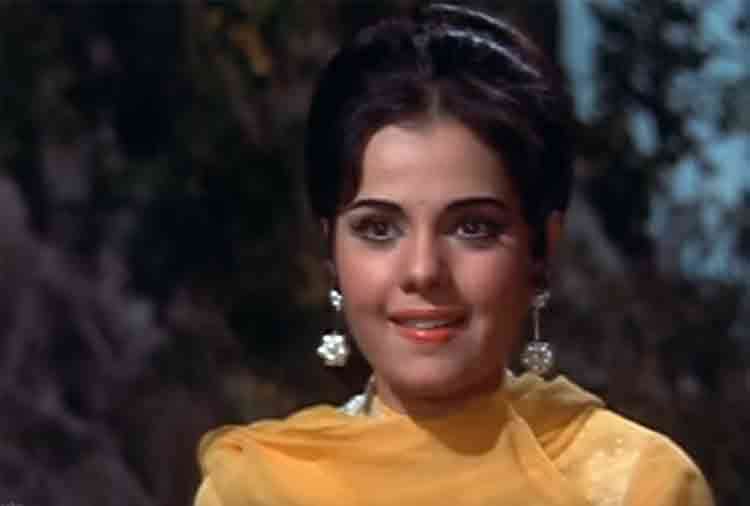 mumtaz death roumours younger daughter statement with sharing of photos and video
