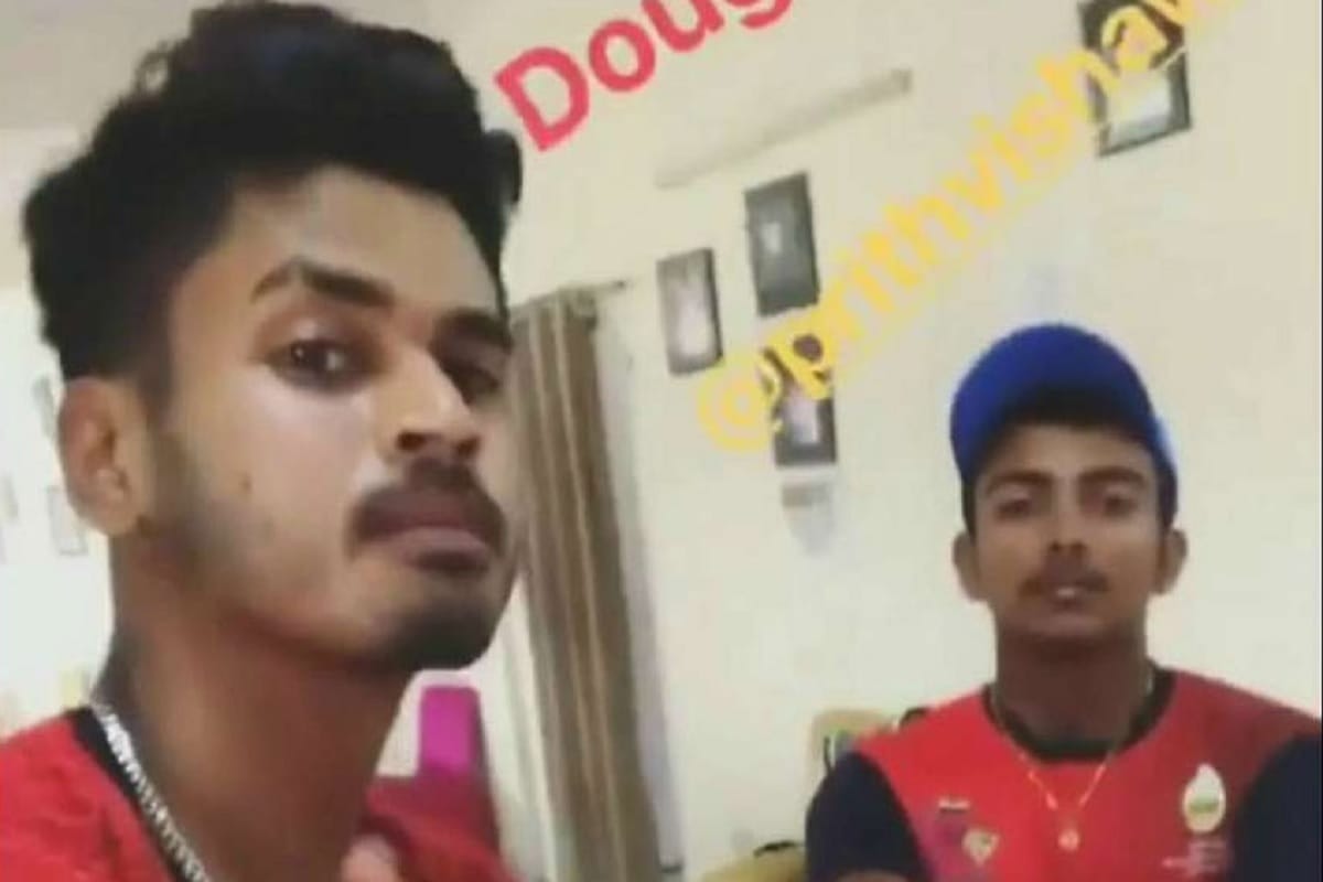 shreyas iyer and prithvi shaw dance after win against kkr in ipl 2018